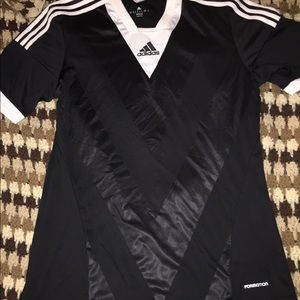 Adidas men’s as XL sports shirt